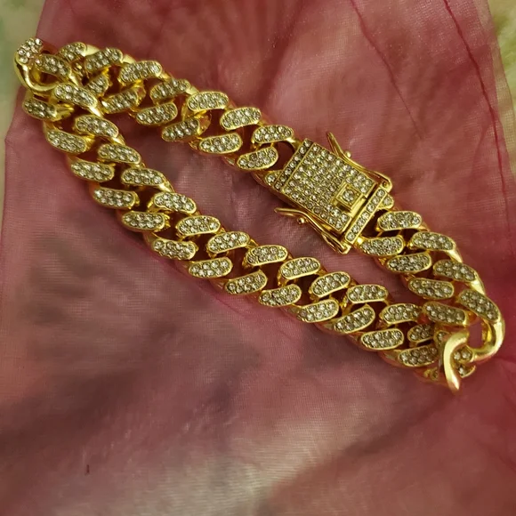 **SOLD** NWOT Rhinestone Cuban Link Bracelet - Picture 3 of 6